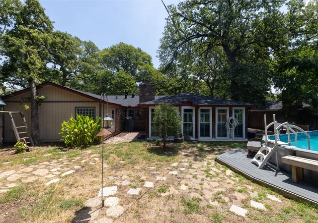 Photo 30 of Single family home for sale at 637 Post Oak Dr, Hurst, TX 76053 | MLS# 21343364 | Listing updated on 2026-09-13