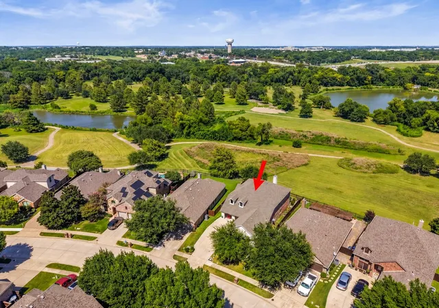 Photo 3 of Single family home for sale at 2821 Dog Leg Trl, Mc Kinney, TX 75069 | MLS# 21344885 | Listing updated on 2026-09-12