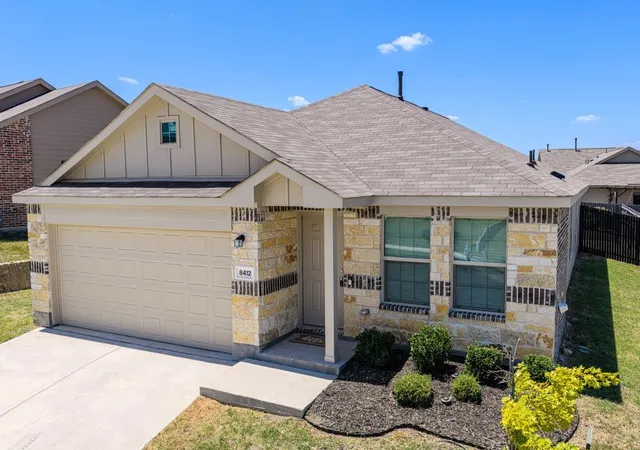 Photo 4 of Sale Pending at 8412 Fawn Creek Dr, Fort Worth, TX 76123 | MLS# 21345487 | Listing updated on 2026-09-11
