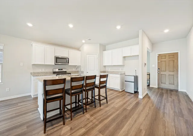 Photo 3 of Single family home for sale at 5529 Baker Creek Rd, Fort Worth, TX 76126 | MLS# 21342793 | Listing updated on 2026-10-05