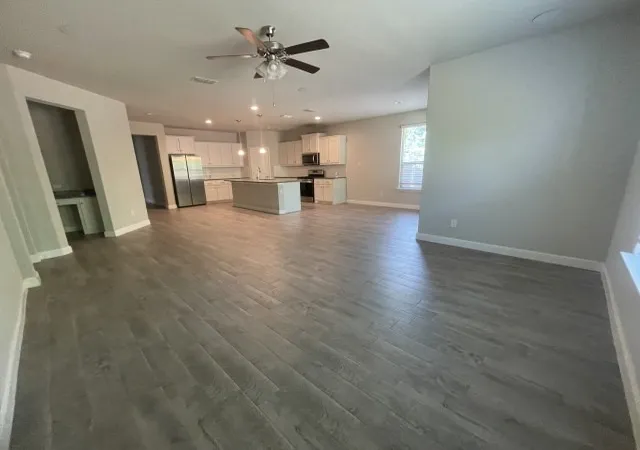 Photo 3 of Sale Pending at 2607 Golden Bell Dr, Glenn Heights, TX 75154 | MLS# 21345592 | Listing updated on 2026-10-01