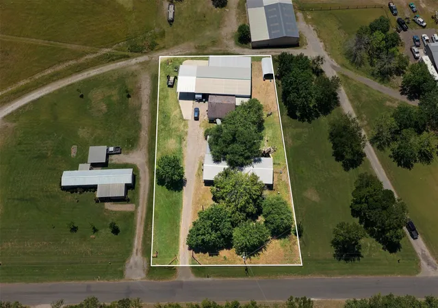 Photo 3 of Single family home for sale at 252 Blackland Rd, Riesel, TX 76682 | MLS# 21343840 | Listing updated on 2026-09-04