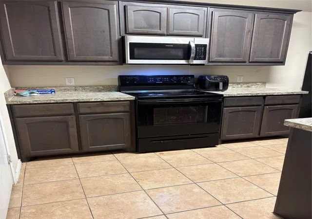 Photo 2 of Single family home for sale at 244 Walnut Bend Rd, Springtown, TX 76082 | MLS# 21345528 | Listing updated on 2026-09-08