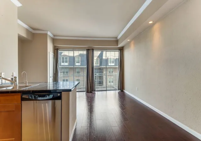 Photo 2 of Condo for sale at 3225 Turtle Creek Blvd #640, Dallas, TX 75219 | MLS# 21343809 | Listing updated on 2026-07-31