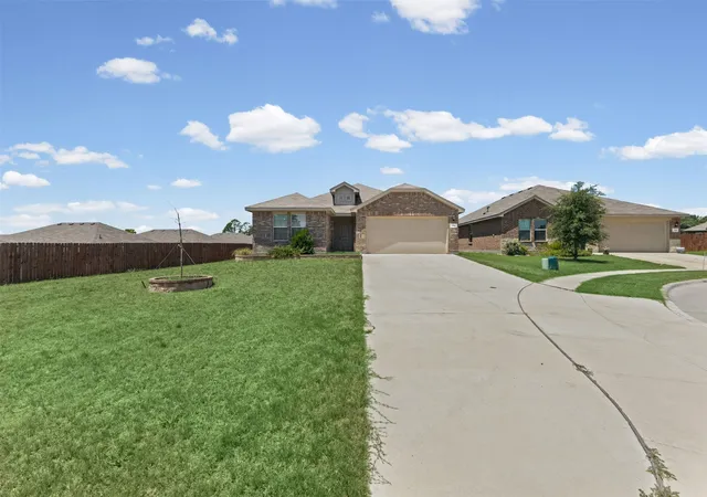Photo 3 of Single family home for sale at 161 Anderson Mill St, Azle, TX 76020 | MLS# 21345514 | Listing updated on 2026-07-31