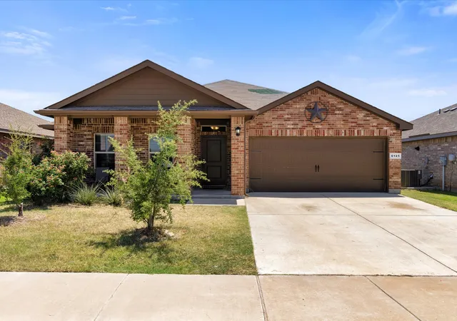 Photo 3 of Single family home for sale at 6125 General Store Wy, Fort Worth, TX 76179 | MLS# 21345595 | Listing updated on 2026-10-06