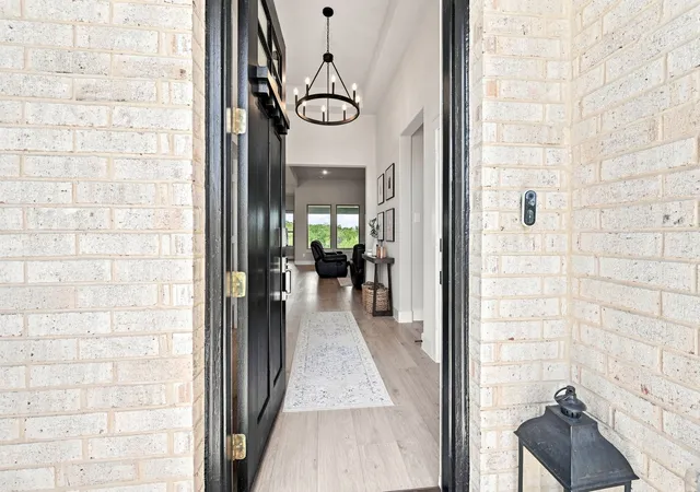Photo 3 of Single family home for sale at 341 Wagon Trl, Waxahachie, TX 75165 | MLS# 21345259 | Listing updated on 2026-07-31