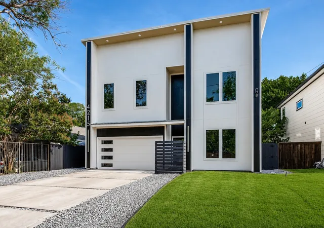 Photo 1 of Single family home for sale at 4215 Canada Dr, Dallas, TX 75212 | MLS# 21339405 | Listing updated on 2026-09-09