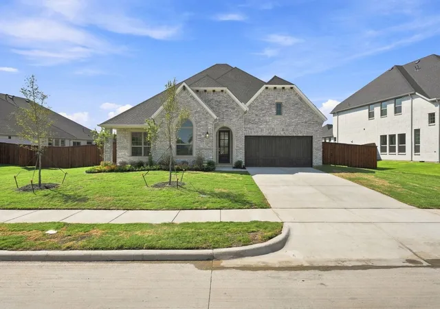 Photo 1 of Single family home for sale at 232 Pine Leaf Trl, Waxahachie, TX 75165 | MLS# 21345663 | Listing updated on 2026-09-10