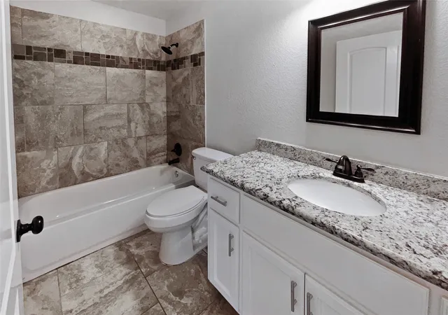 Photo 12 of Single family home for sale at 112 Halifax Cir, Palmer, TX 75152 | MLS# 21345830 | Listing updated on 2026-09-17