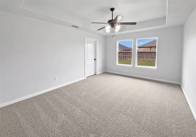 Photo 3 of Single family home for sale at 112 Halifax Cir, Palmer, TX 75152 | MLS# 21345830 | Listing updated on 2026-09-17