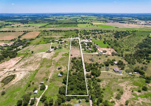 Photo 3 of Single family home for sale at 320 County Road 401, Comanche, TX 76442 | MLS# 21345833 | Listing updated on 2026-07-31