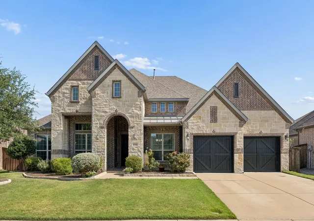 Photo 2 of Single family home for sale at 11510 La Salle Rd, Frisco, TX 75035 | MLS# 21344568 | Listing updated on 2026-09-10