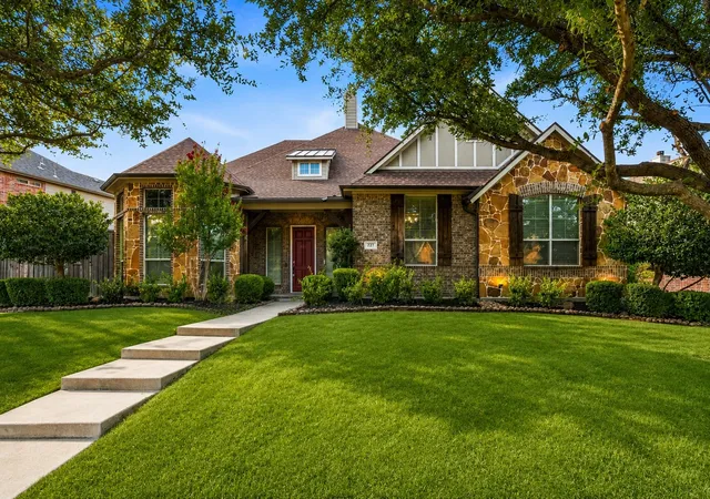 Photo 1 of Single family home for sale at 727 Fairfax Ln, Rockwall, TX 75087 | MLS# 21344608 | Listing updated on 2026-09-09