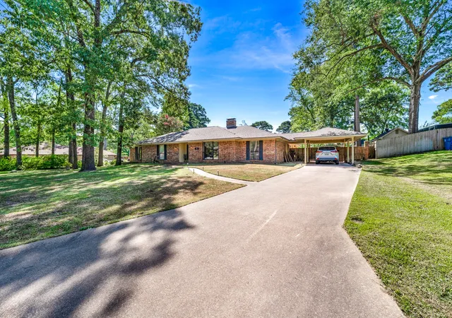 Photo 2 of Single family home for sale at 415 Nathan Dr, Quitman, TX 75783 | MLS# 21345097 | Listing updated on 2026-09-18