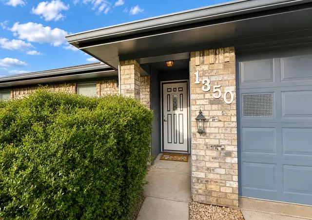 Photo 3 of Sale Pending at 1350 26Th St Ne, Paris, TX 75460 | MLS# 21345661 | Listing updated on 2026-09-25