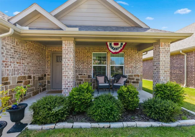 Photo 2 of Single family home for sale at 7904 Grant Ln, Greenville, TX 75402 | MLS# 21344719 | Listing updated on 2026-09-16