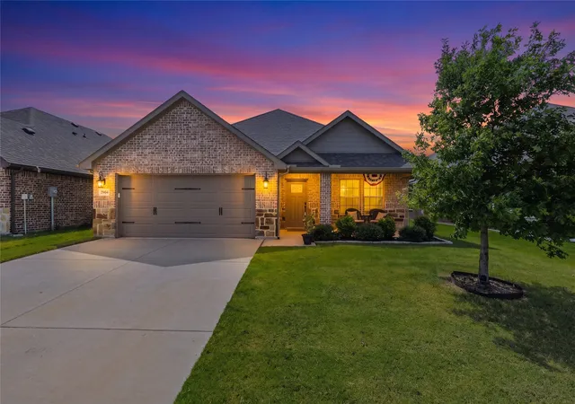 Photo 3 of Single family home for sale at 7904 Grant Ln, Greenville, TX 75402 | MLS# 21344719 | Listing updated on 2026-09-16