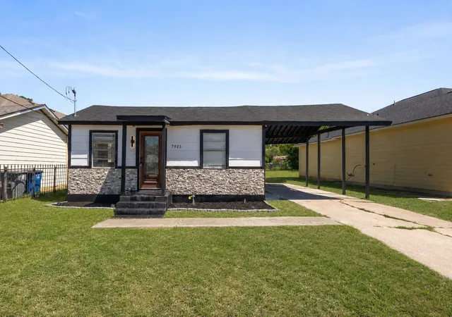 Photo 1 of Single family home for sale at 7923 S Nassau Cir, Dallas, TX 75217 | MLS# 21345963 | Listing updated on 2026-08-31