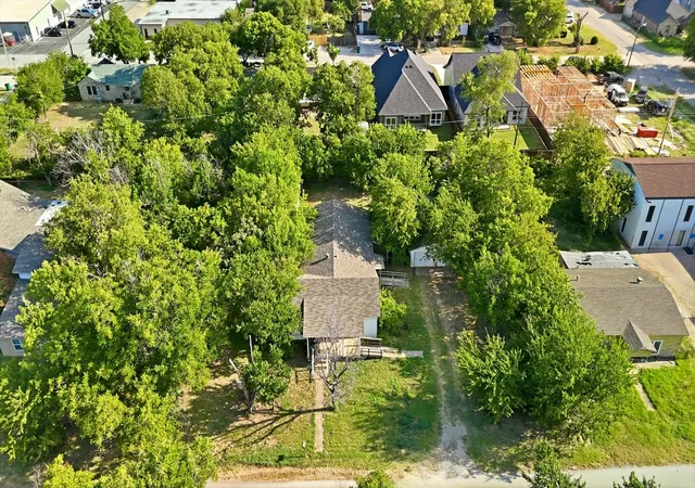 Photo 1 of Sale Pending at 5520 Yeary St, Fort Worth, TX 76114 | MLS# 21345873 | Listing updated on 2026-08-01