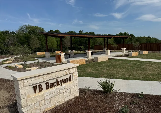 Photo 4 of Sale Pending at 2028 Osage Trl, Mesquite, TX 75149 | MLS# 21342320 | Listing updated on 2026-09-10