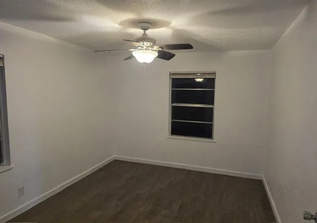 Photo 9 of Single family home for sale at 1011 Park Dr, Denison, TX 75020 | MLS# 21345993 | Listing updated on 2026-10-06