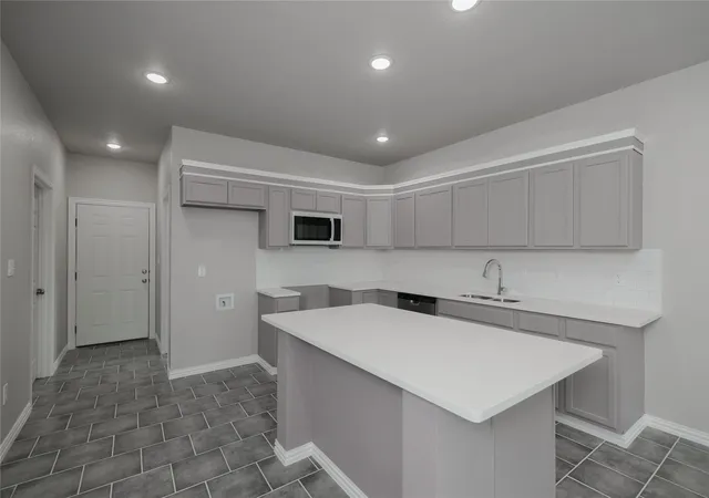 Photo 3 of Single family home for sale at 404 Campbell St, Bowie, TX 76230 | MLS# 21346071 | Listing updated on 2026-09-16