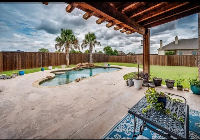 Photo 3 of Single family home for sale at 1130 Meghann Ln, Waxahachie, TX 75167 | MLS# 21345665 | Listing updated on 2026-09-03