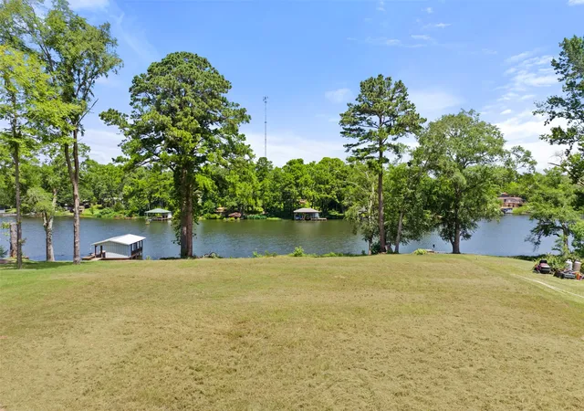 Photo 1 of Land for sale at 19921 Southside Cir, Winona, TX 75792 | MLS# 21346081 | Listing updated on 2026-07-31