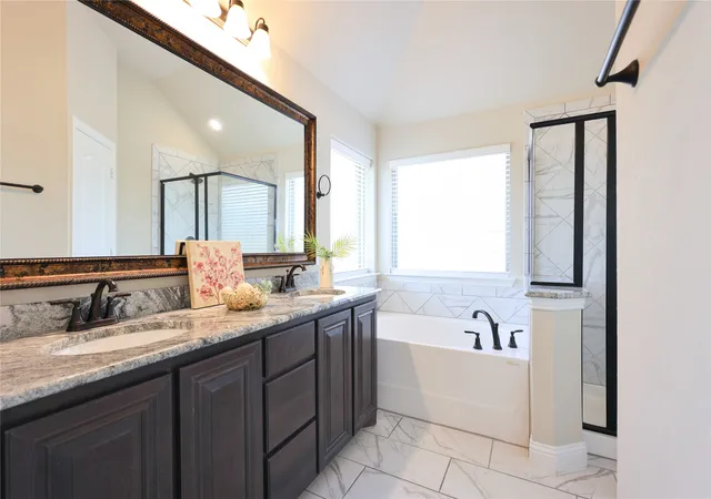Photo 4 of Single family home for sale at 5901 Priory Dr, Aubrey, TX 76227 | MLS# 21339589 | Listing updated on 2026-09-09