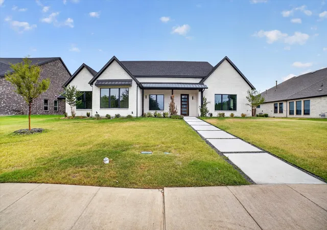 Photo 3 of Single family home for sale at 1011 Devonshire Dr S, Forney, TX 75126 | MLS# 21345780 | Listing updated on 2026-09-12
