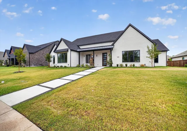 Photo 4 of Single family home for sale at 1011 Devonshire Dr S, Forney, TX 75126 | MLS# 21345780 | Listing updated on 2026-09-12