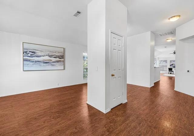 Photo 3 of Single family home for sale at 334 Touchdown Dr, Irving, TX 75063 | MLS# 21346231 | Listing updated on 2026-09-04