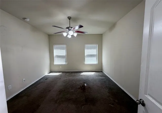 Photo 3 of Sale Pending at 5509 Thunder Bay Dr, Fort Worth, TX 76119 | MLS# 21342658 | Listing updated on 2026-09-22