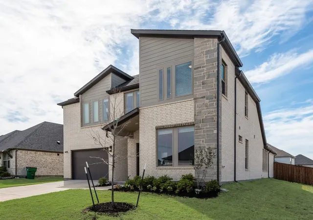 Photo 3 of Single family home for sale at 2037 Dovedale Dr, Forney, TX 75126 | MLS# 21346287 | Listing updated on 2026-07-31