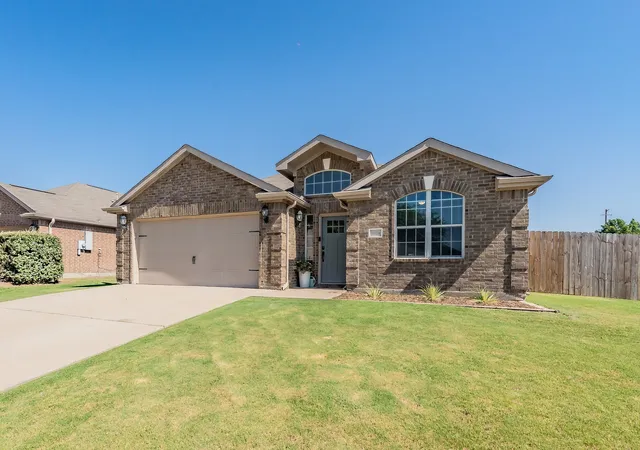 Photo 1 of Single family home for sale at 3304 Overstreet Ln, Royse City, TX 75189 | MLS# 21345784 | Listing updated on 2026-09-12