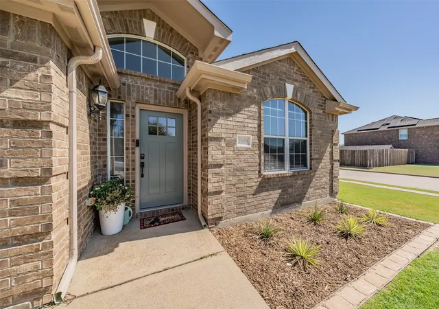 Photo 2 of Single family home for sale at 3304 Overstreet Ln, Royse City, TX 75189 | MLS# 21345784 | Listing updated on 2026-09-12