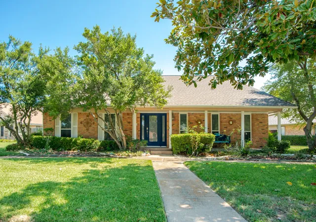 Photo 1 of Single family home for sale at 5418 Barcelona Dr, Garland, TX 75043 | MLS# 21345249 | Listing updated on 2026-09-09
