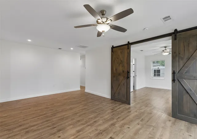 Photo 3 of Sale Pending at 2519 Maverick Ave, Dallas, TX 75228 | MLS# 21346306 | Listing updated on 2026-09-24