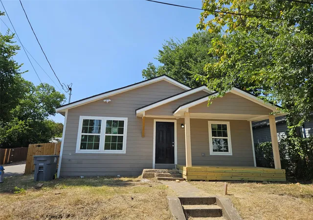 Photo 1 of Single family home for sale at 4703 Frank St, Dallas, TX 75210 | MLS# 21346345 | Listing updated on 2026-07-31