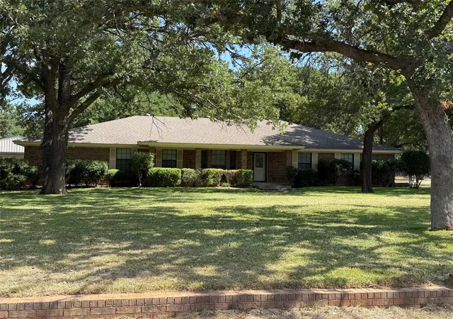 Photo 3 of Single family home for sale at 136 Busey Blvd, Decatur, TX 76234 | MLS# 21345424 | Listing updated on 2026-09-17