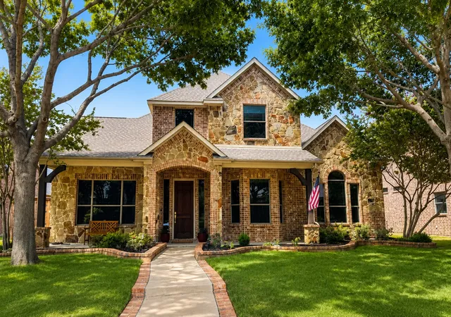 Photo 2 of Single family home for sale at 4154 Siena Dr, Frisco, TX 75033 | MLS# 21346367 | Listing updated on 2026-09-09