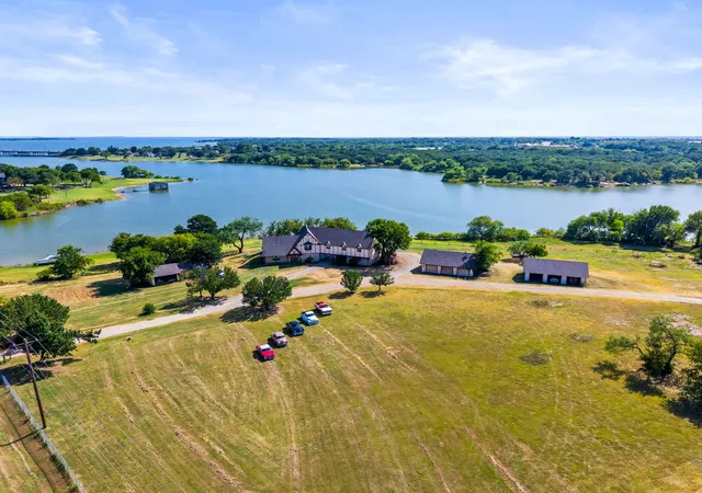 Photo 3 of Single family home for sale at 1113 Shahan Prairie Rd, Little Elm, TX 75068 | MLS# 21346038 | Listing updated on 2026-09-10