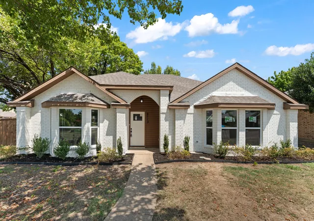 Photo 1 of Single family home for sale at 2113 Cedarwood Dr, Garland, TX 75040 | MLS# 21345728 | Listing updated on 2026-10-01