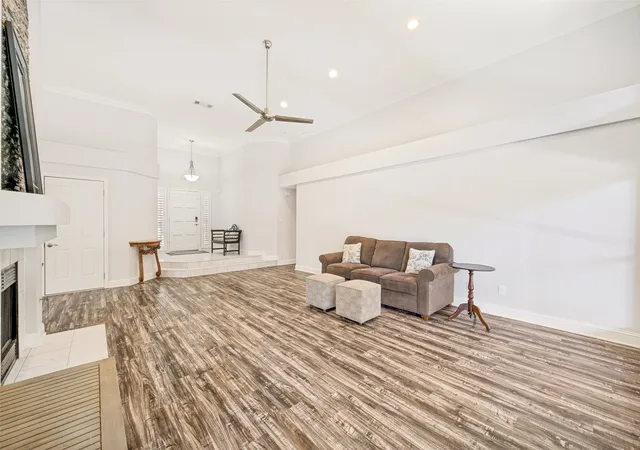 Photo 3 of Single family home for sale at 2213 Old Mcgarrah Rd, Mc Kinney, TX 75072 | MLS# 21344517 | Listing updated on 2026-09-11