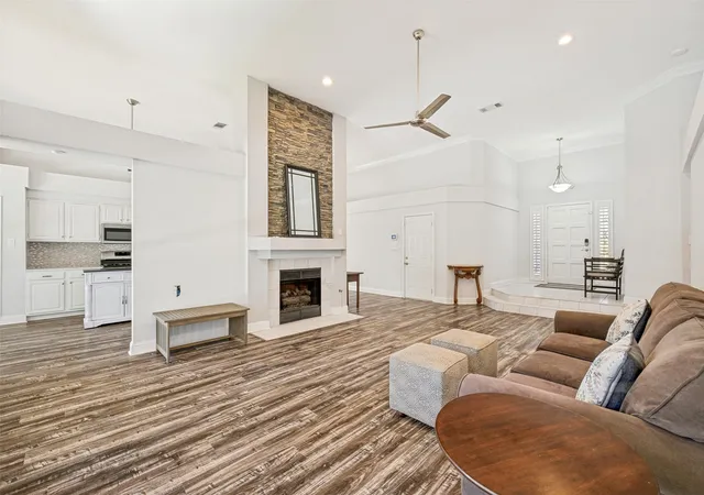 Photo 3 of Single family home for sale at 2213 Old Mcgarrah Rd, Mc Kinney, TX 75072 | MLS# 21344517 | Listing updated on 2026-09-11