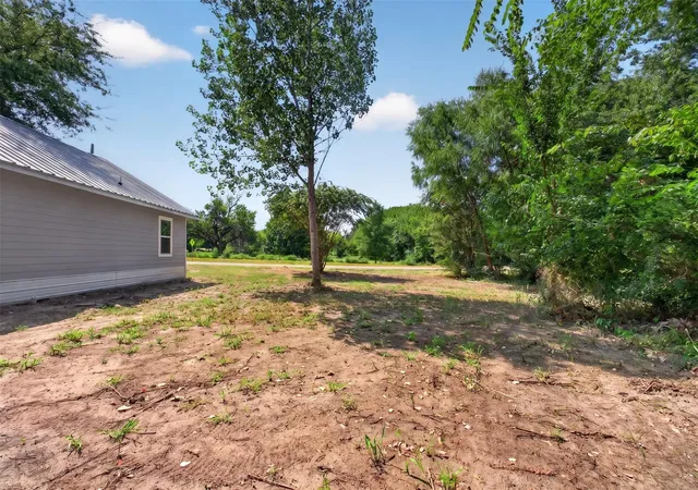 Photo 3 of Single family home for sale at 50 Fm 2890, Klondike, TX 75448 | MLS# 21346405 | Listing updated on 2026-09-12