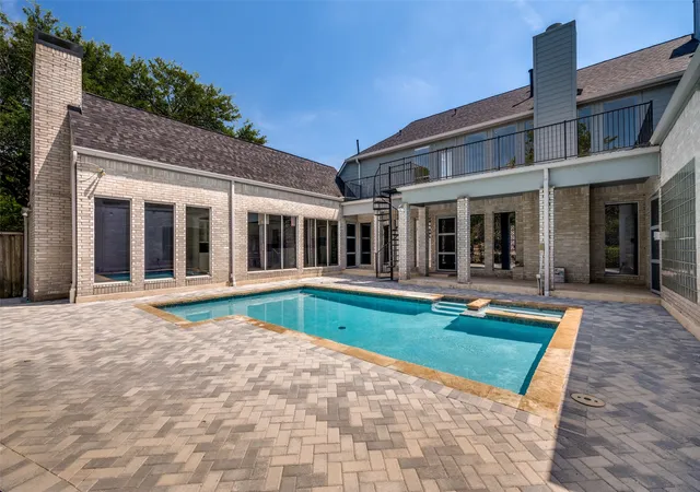 Photo 3 of Single family home for sale at 2532 Pelican Bay Dr, Plano, TX 75093 | MLS# 21344452 | Listing updated on 2026-09-11