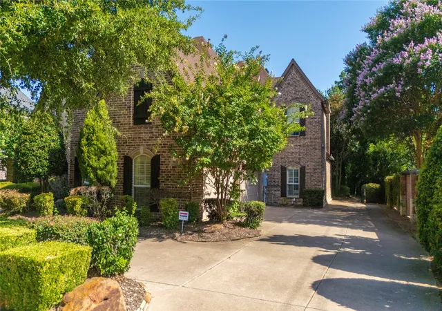 Single family home for sale at 5021 Rangewood Dr, Flower Mound, TX 75028 | MLS# 21344967 | Listing updated on 2026-10-07