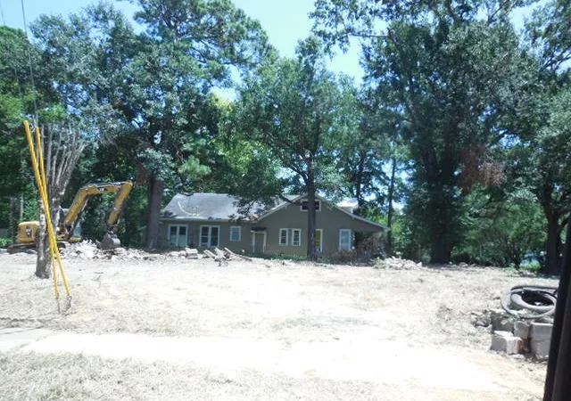 Photo 3 of Land for sale at 552 Dalzell St, Shreveport, LA 71104 | MLS# 21346488 | Listing updated on 2026-08-01